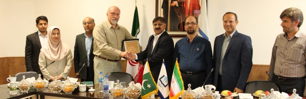 دانشگاه پنجاب پاکستان در ادامه گسترش روابط علمی و تحقیقاتی با دانشگاه ایران، توافق نامه همکاری با دانشگاه نیشابور امضا کرد