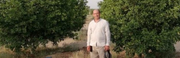 معرفی سیستم آبیاری قطره ای “محاسبه شده” برای سبز کردن تپه های شن و ماسه توسط کشاورز پاکستانی